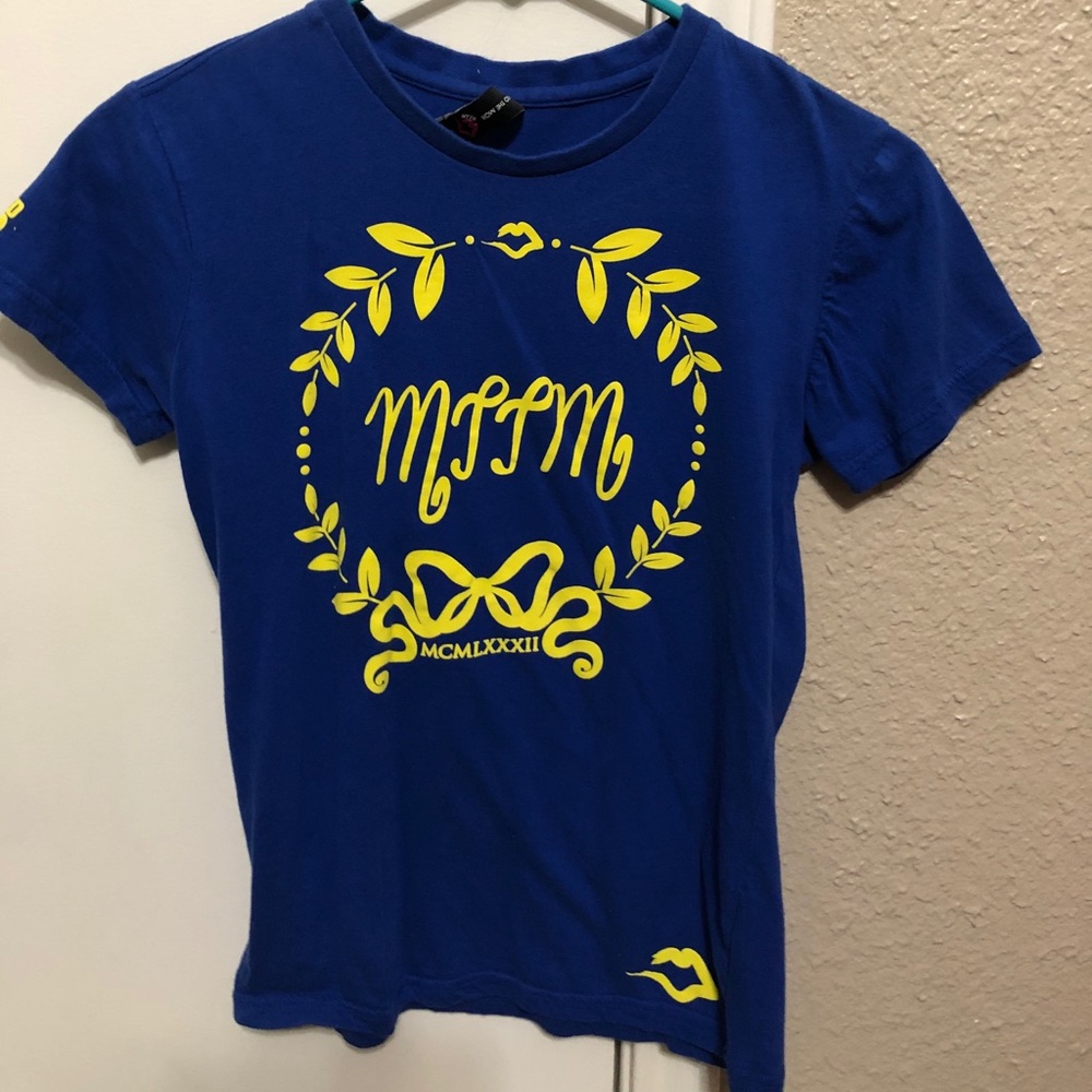 Married To The Mob T-shirt